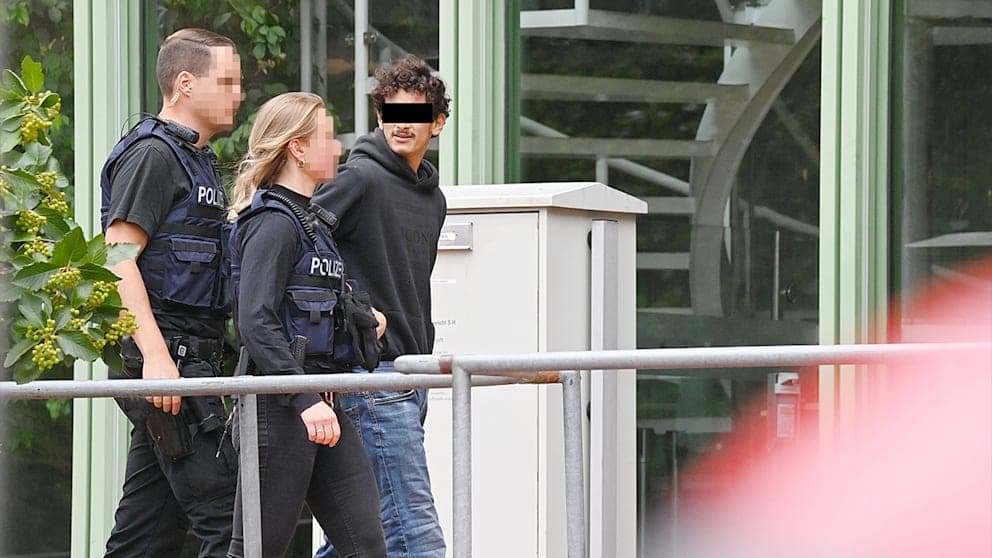 Polizei identifiziert Betonplatten-Werfer aus Hochhaus