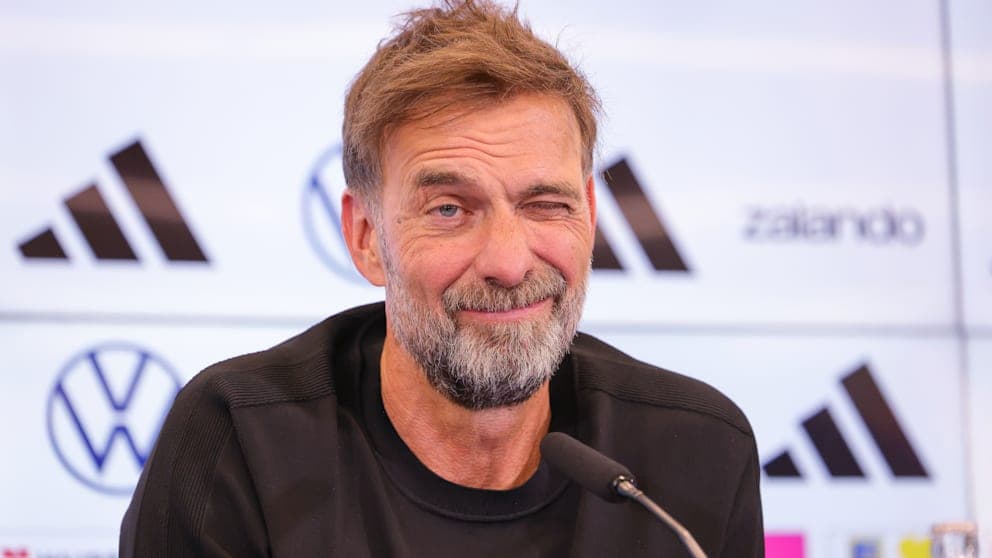 Jürgen Klopp, 59, soll den deutschen Fußball aus der Krise führen.