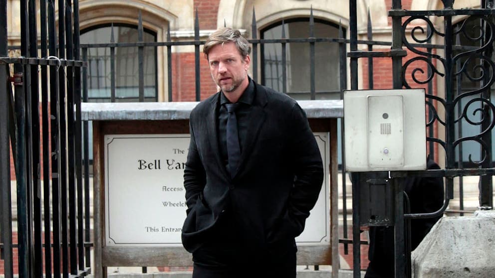 Der deutsche Top-Manager Martin Reiter (42) bricht sein Schweigen zum Millionenkonflikt mit seiner Ex-Frau, ein Fall, der in Großbritannien für Schlagzeilen sorgt.