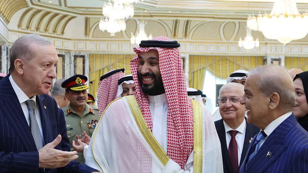 Militärbündnis in Mekka besiegelt: Erdogan, bin Salman und Sharif besiegeln am 7. August die gemeinsame Verteidigungspartnerschaft.