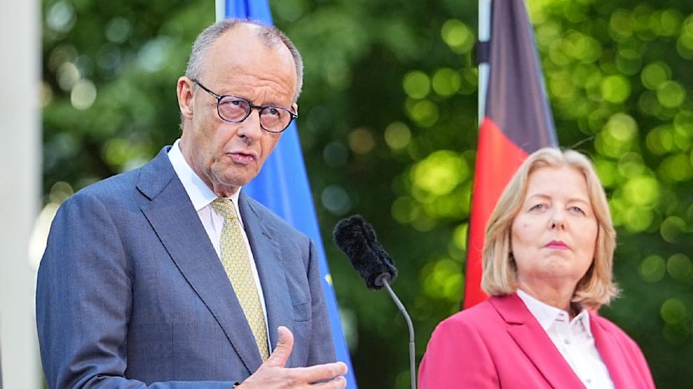 Der Streit um den ersten Teil der Bürgergeld-Reform hat lange gedauert: Kanzler Friedrich Merz (70, CDU) und Arbeitsministerin Bärbel Bas (58, SPD) standen sich dabei gegenüber.