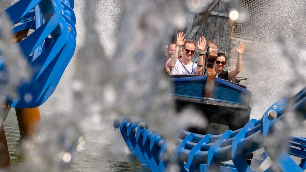 Der Freizeitpark Plohn in Sachsen investiert 14 Millionen Euro in die weltweit einzigartige Wasser-Achterbahn „Donnervind“ – sie wird zum neuen Vorzeigeobjekt des Parks.
