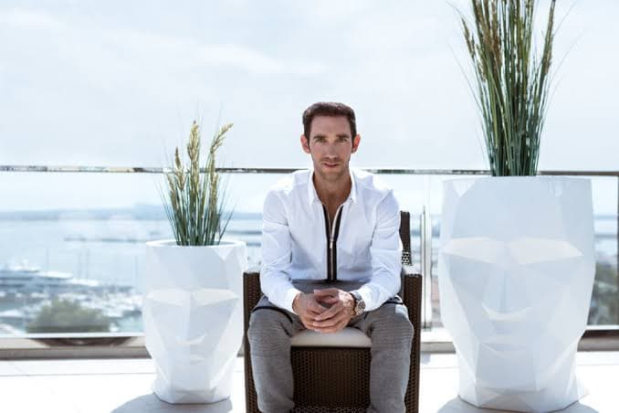 Der TV-Star Marcel Remus (39) vermittelt heute millionenschwere Anwesen auf Mallorca – seit 2006 lebt er auf der Ferieninsel und machte sich dort als Luxus-Immobilienmakler einen Namen.