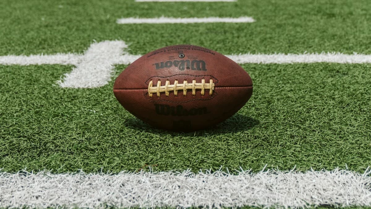 DAZN überträgt zum ersten Mal College-Sport aus den USA.