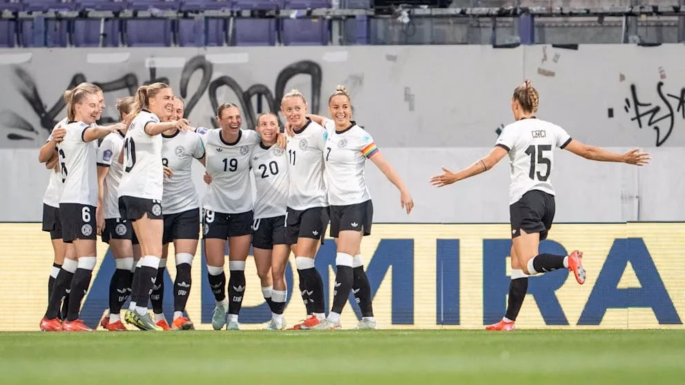 EM-Vorbereitung gelungen: DFB-Frauen feiern Torfestival gegen Österreich
