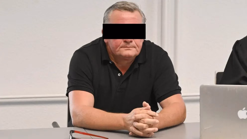 Zirkus-Eklat: Direktor verliert Kontrolle und verpasst Aktivisten Kopfnuss